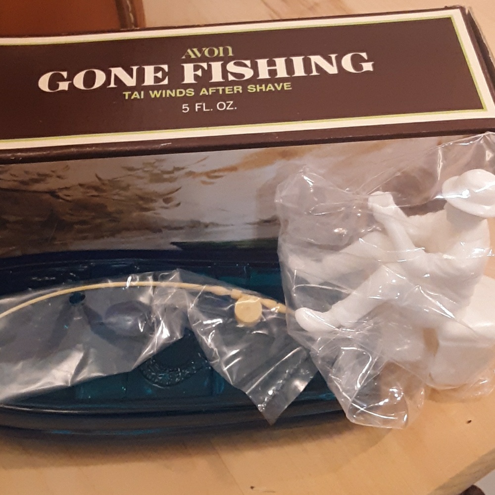 Vintage Avon Tai Winds aftershave
